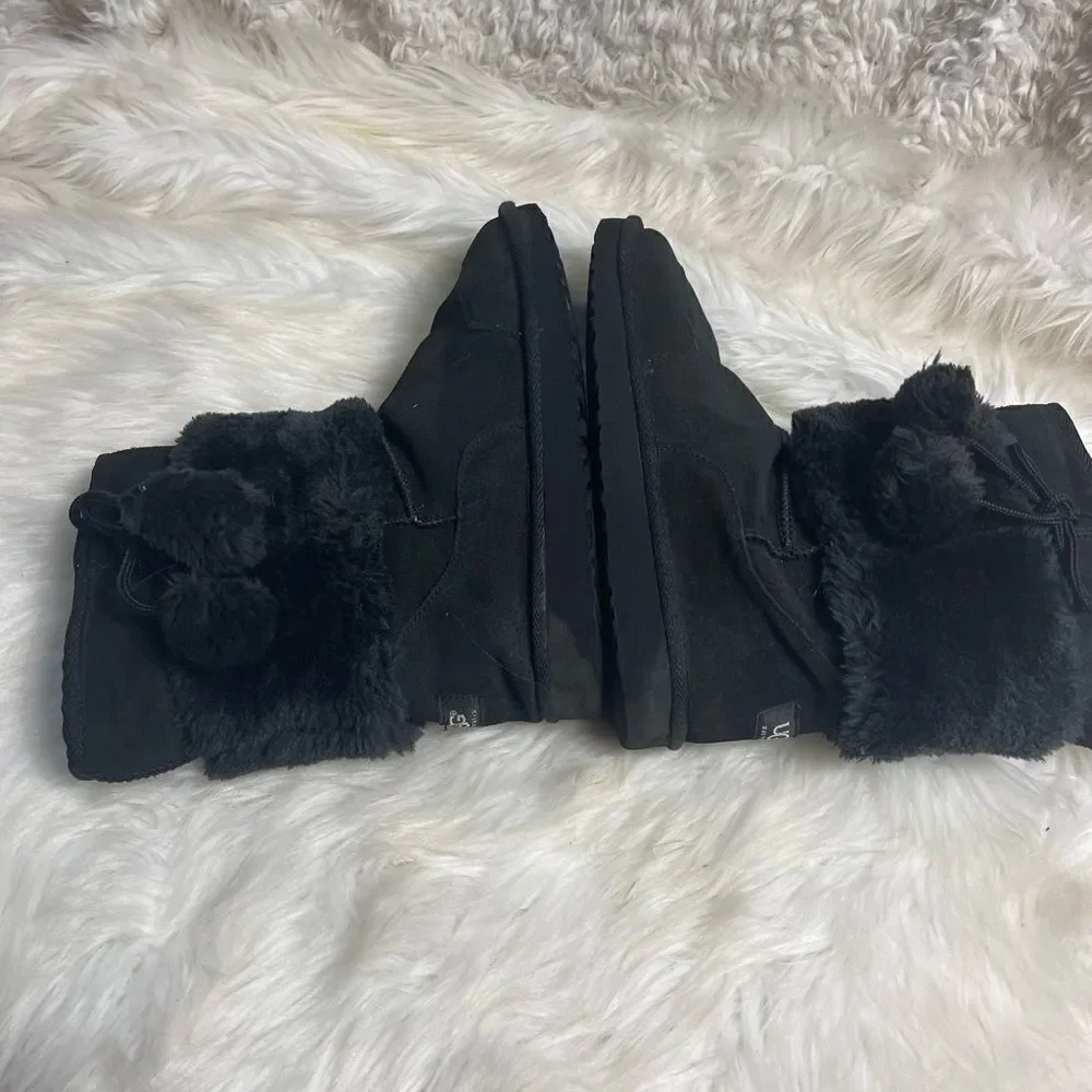 UGG leather suede furry slip on boots with pompom bow accent SZ9